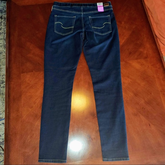Levi Strauss Skinny Jeans size 12L - Picture 3 of 6